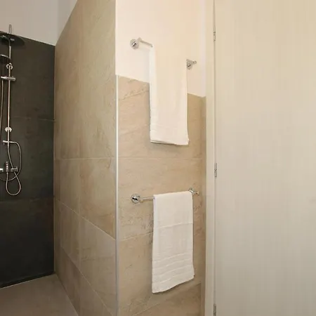 Sunset Sea View 6 فيلة