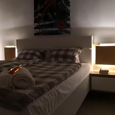 Sunset Sea View 6 فيلة