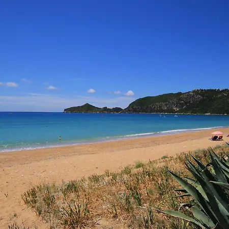 Sunset Sea View 6 فيلة