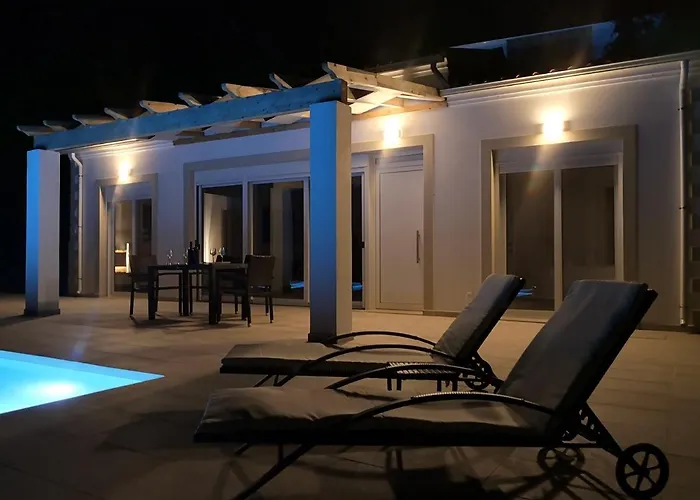 Sunset Sea View 6 Villa *