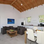 Villa Sunset Sea View 6 *